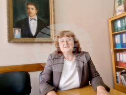 Светилник - Смолян - химн - гимназия