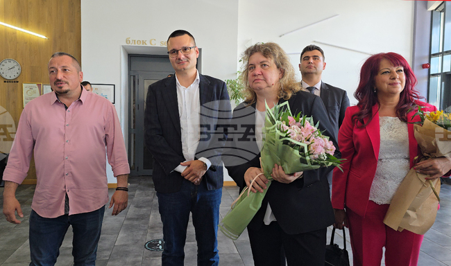 Близо 100 деца от българската общност в Молдова посетиха Панагюрище