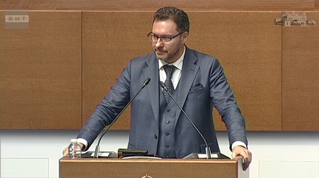 МВР ще положи всички усилия новите лаборатории, в които се обработват тестовете за наркотици, да заработят колкото се може по-скоро, заяви министър Митов