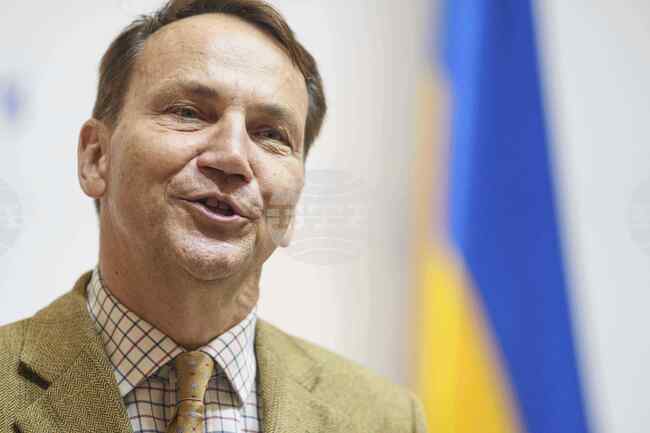 ПАП: Варшава насърчава полските емигранти да се завърнат у дома