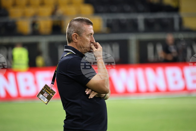 "Доволен съм от представянето ни във всеки аспект", призна наставникът на Монтана Анатоли Нанков