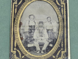 Видин - Държавен архив - изложба - „Модата в огледалото на едно столетие (1850-1950)“ - предстоящо