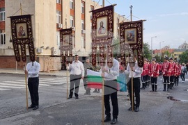 Сливен - литийно шествие - православна реликва