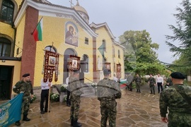 Сливен - литийно шествие - православна реликва