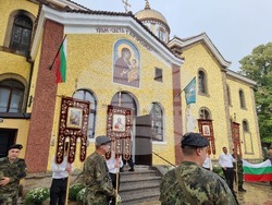 Сливен - литийно шествие - православна реликва