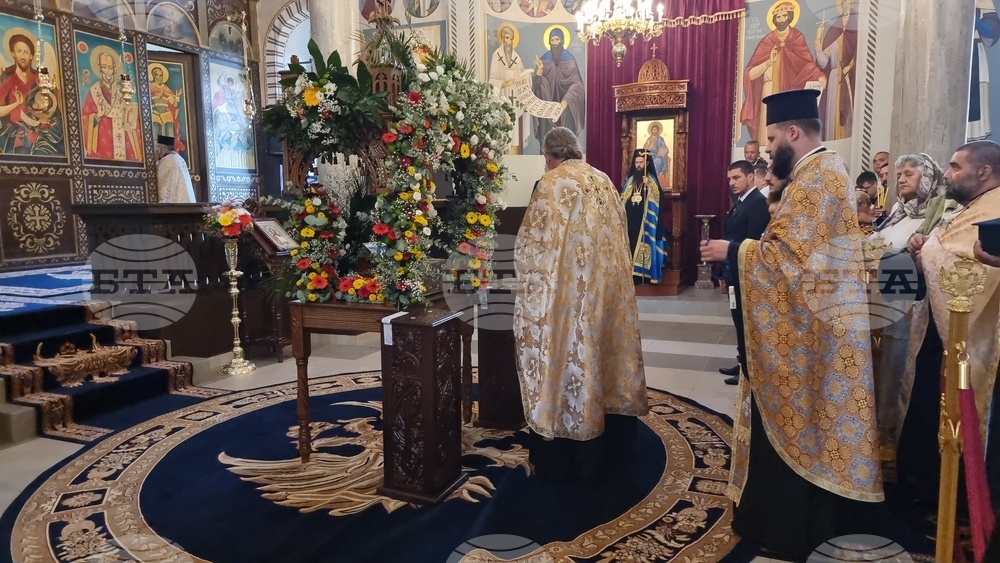 Сливен - литийно шествие - православна реликва