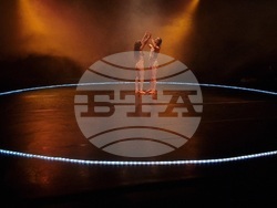 Танцовите артисти Зия Азази и Марион Крамп представят в София спектакъла „Pietà 2.0“, снимка – Даниел Димитров/БТА