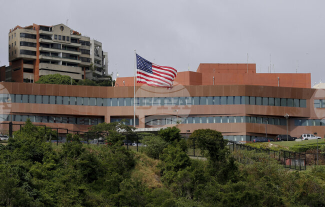 САЩ може да отворят посолството си във Венецуела, заяви американски представител