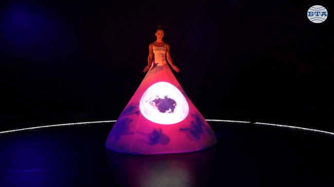 Артистите Зия Азази и Марион Крамп пред БТА: Чрез танца изграждаме любов и доверие