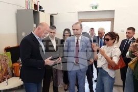 Кюстендил - Росен Желязков - реновирано училище - кръстовище