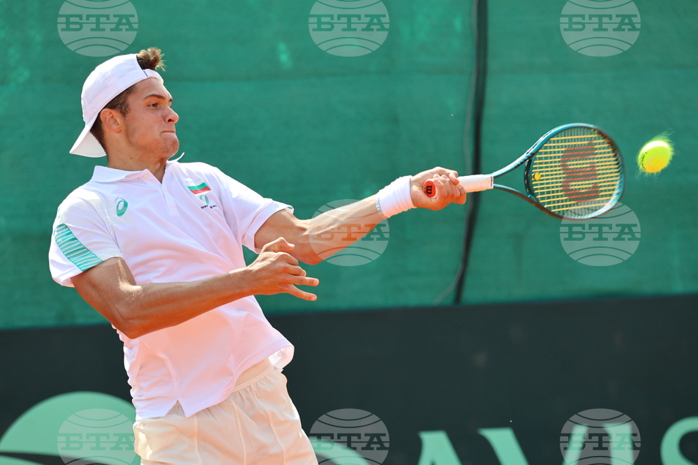 Младият талант Александър Василев се класира напред на тенис турнир в Ираклион след успех срещу японец