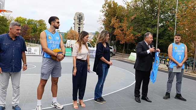 Започна четвъртото издание на Националния стрийтбол турнир Shumen GT 3×3 в Шумен