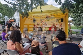 "Алея на книгата" - Катя Антонова - „Двете кралства“ - представяне