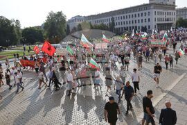 Партия „Възраждане" - „България заслужава повече" - протест