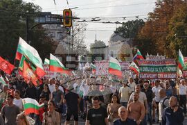 Партия „Възраждане" - „България заслужава повече" - протест