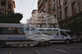 Партия „Възраждане" - „България заслужава повече" - протест