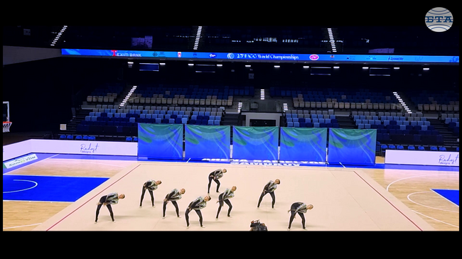 В едночасова продукция Българска федерация естетическа групова гимнастика представи в Самоков домакинството на страната на Световното първенство