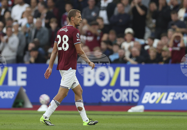 Томаш Соучек: "За мен дузпата за Форест е шега"