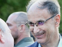 Сърбия - контрапротест - Джуро Мацут