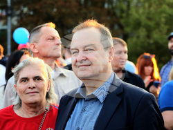 Сърбия - контрапротест - Ивица Дачич