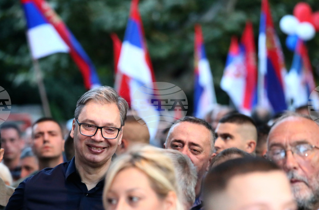 Проправителствени митинги се проведоха в 130 града в Сърбия