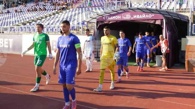 Петима футболисти се разделят с Етър по взаимно съгласие 