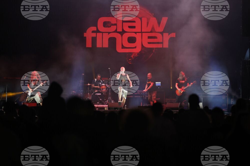 Музика - "Rebel Rebel" - фестивал - група CLAWFINGER