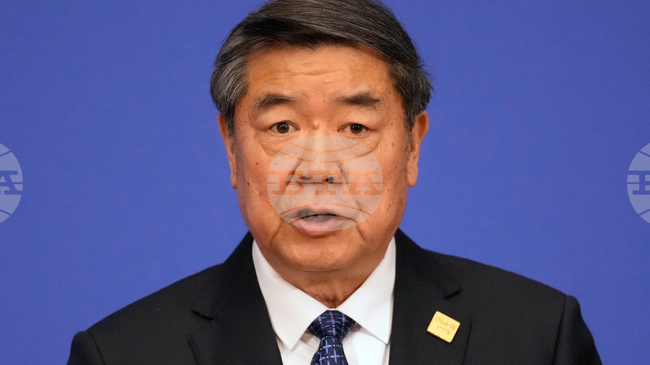 Китайският вицепремиер Хъ Лифън каза, че се надява Хонконг да засили икономическото и финансовото си сътрудничество с континенталната част на Китай