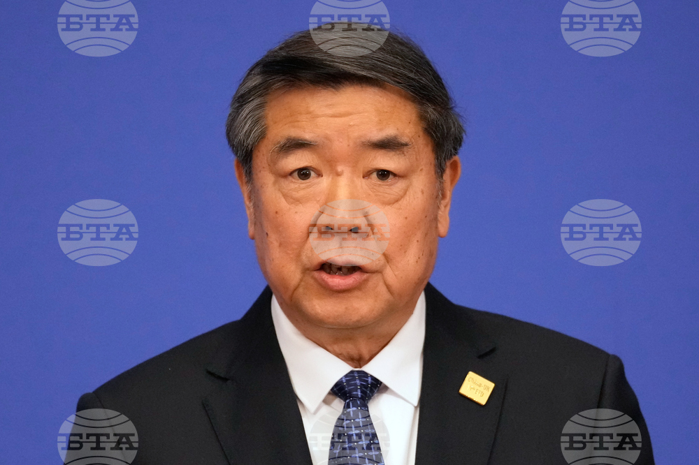 Китайският вицепремиер Хъ Лифън каза, че се надява Хонконг да засили икономическото и финансовото си сътрудничество с континенталната част на Китай