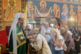 Патриарх Даниил - храм "Въздвижение на светия кръст Господен" - света литургия