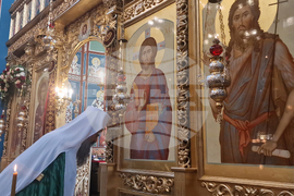 Патриарх Даниил - храм "Въздвижение на светия кръст Господен" - света литургия