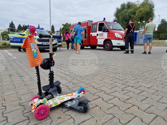 Сдружение „Ангели на пътя“ проведе открит урок по пътна безопастност в старозагорския парк „Артилерийски“