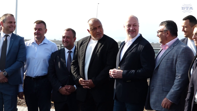 На официално откриване днес беше пусната в експлоатация автомагистрала "Европа"