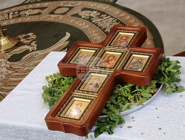 Света божествена литургия на български език бе отслужена в Лайпциг на празника Въздвижение на светия Кръст Христов