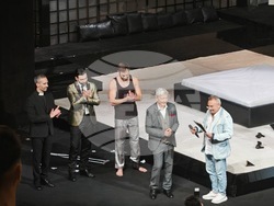 Ириней Константинов получи наградата за цялостен принос на фестивала "Сцена на кръстопът" в Пловдив. Снимка: Драматичен театър - Пловдив