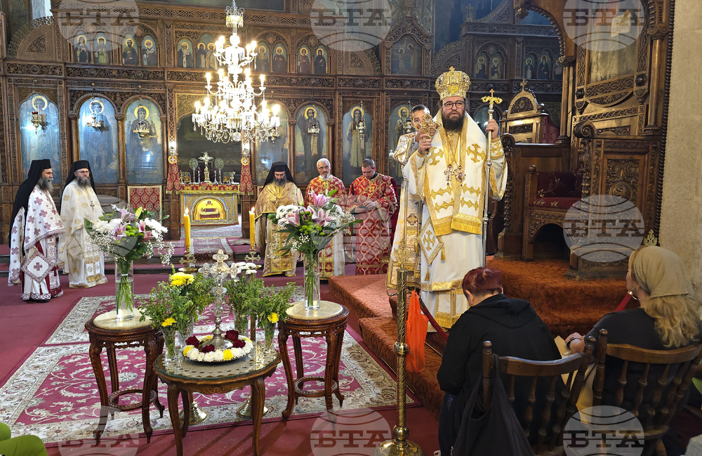 Ние трябва да осъзнаваме силата на Кръста, тя дава спасението на човешкия род, каза Видинският митрополит Пахомий 