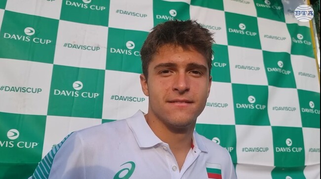 "Тази победа се дължи на целия отбор", каза Александър Василев, който донесе историческия успех за България срещу Финландия за Купа "Дейвис"