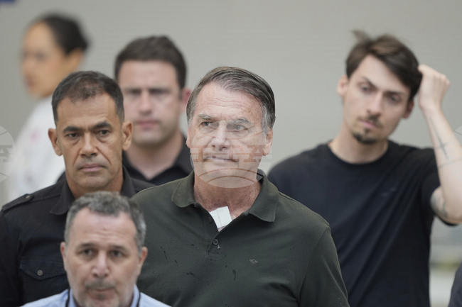 Долната камара на бразилския Конгрес одобри законопроект, който може да намали присъдата на бившия президент Болсонаро