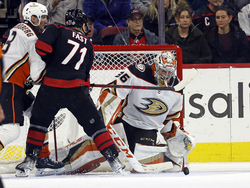 Ducks Hurricanes Hockey