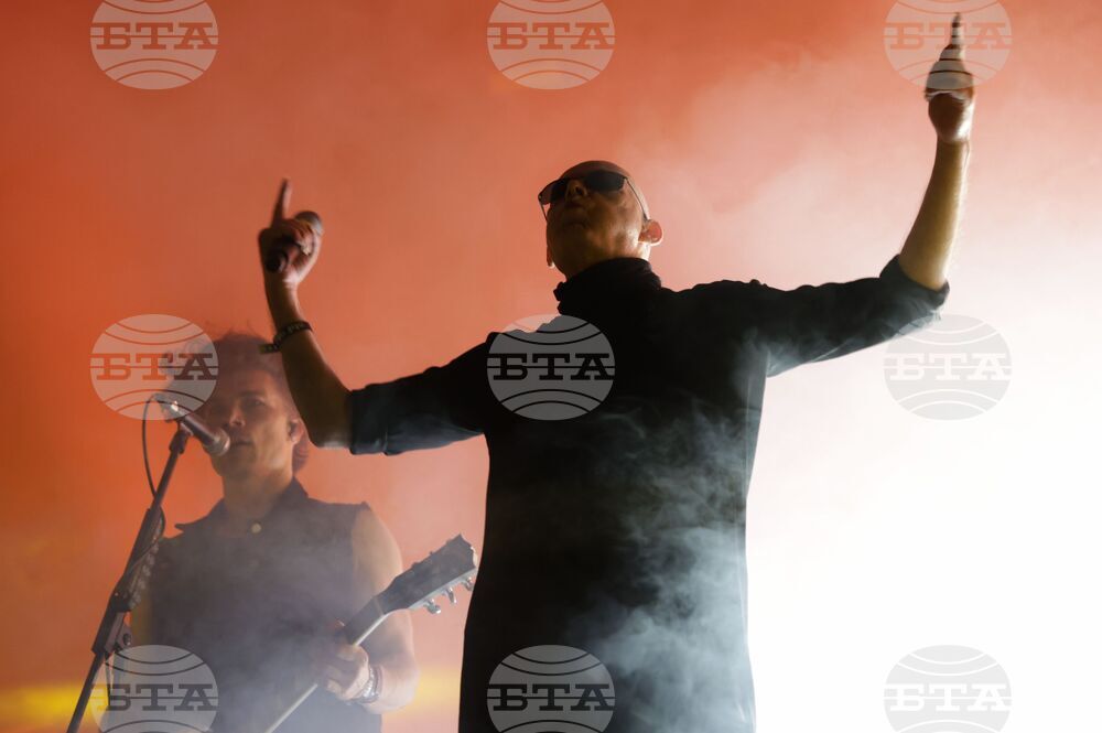 Музика - Rebel Rebel - фестивал - "The Sisters of Mercy"