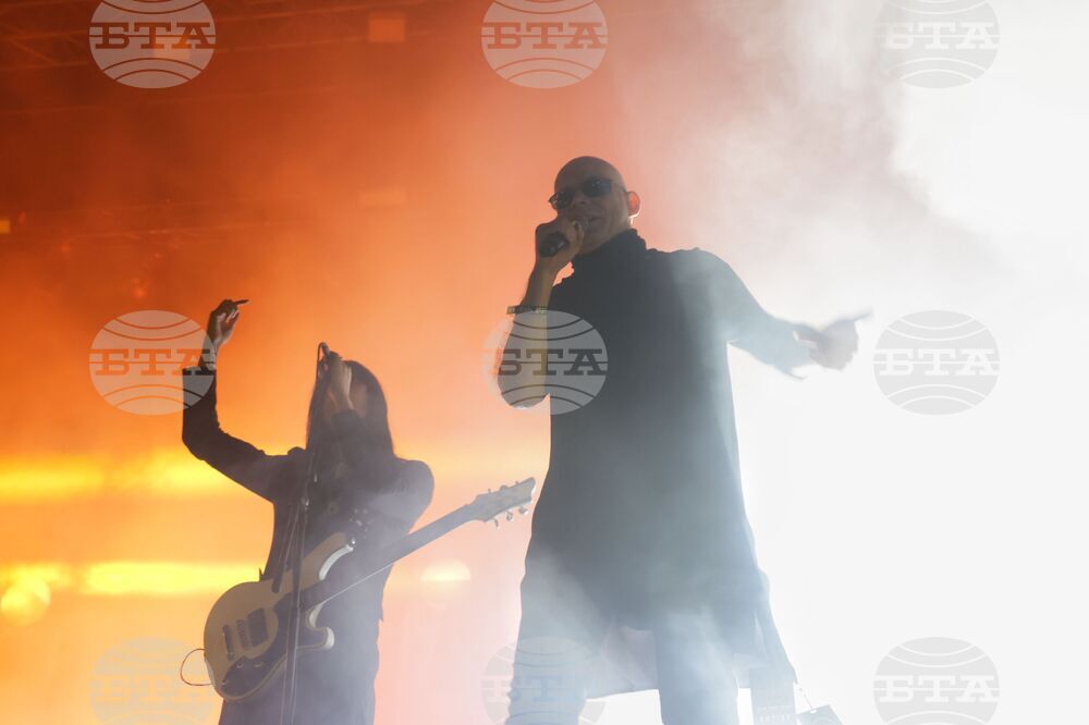 Музика - Rebel Rebel - фестивал - "The Sisters of Mercy"