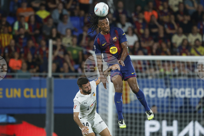 Капитанът на Валенсия Гая за загубата с 0:6 от Барселона: „Много ни боли“