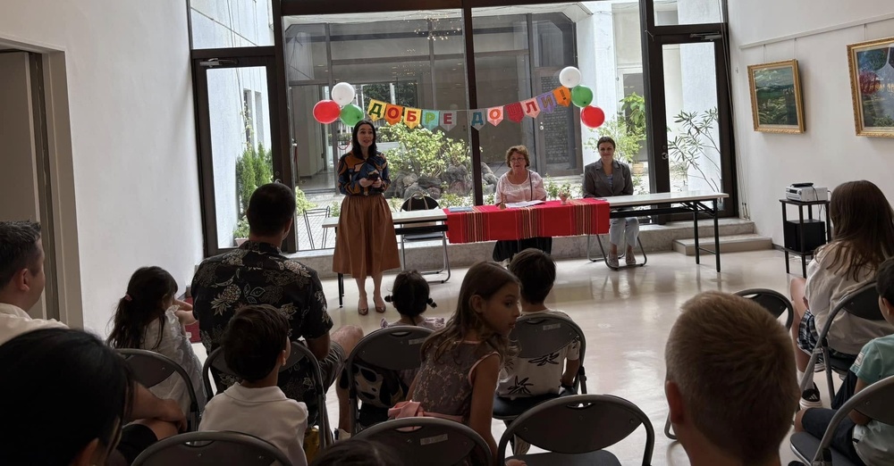 Новата учебна година в Българското неделно училище „Васил Левски“ към Посолството на България в Токио бе открита днес