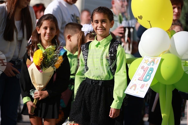 Общо 1485 първокласници прекрачиха за първи път училищния праг в Русенско