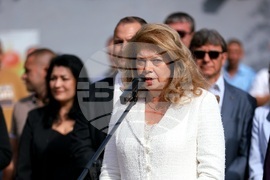 Костинброд - Средно училище „Д-р Петър Берон“ - Илияна Йотова - откриване на учебната година