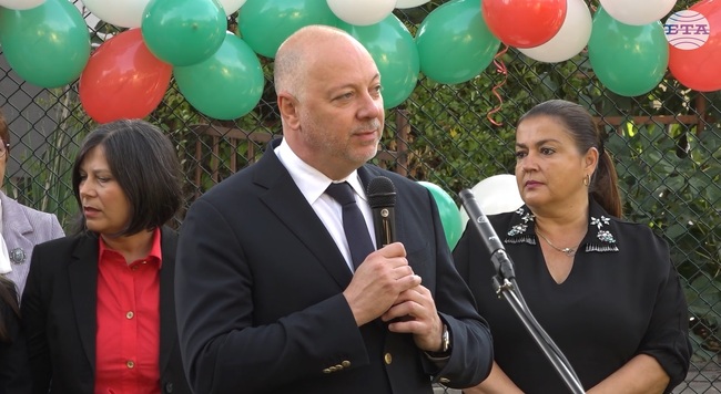 Училището е онзи храм, за който държавата трябва да полага най-голяма грижа, каза премиерът Росен Желязков на първия учебен ден