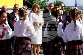 Костинброд - Средно училище „Д-р Петър Берон“ - Илияна Йотова - откриване на учебната година