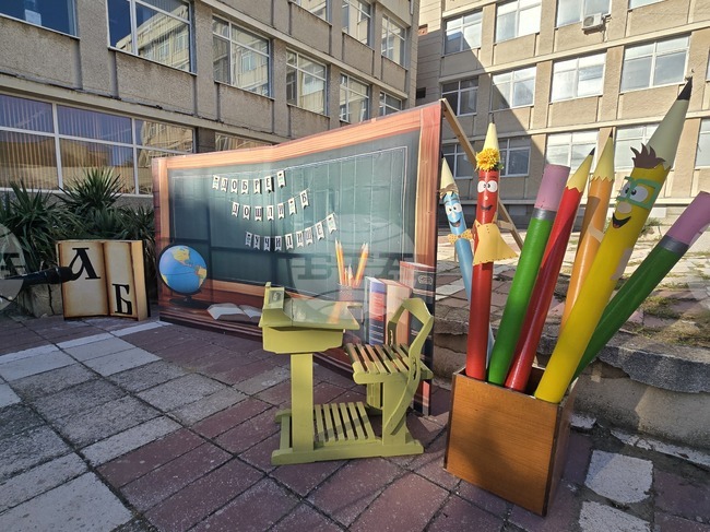 Общо 500 ученици прекрачиха прага на ОУ “Хан Аспарух” в Добрич