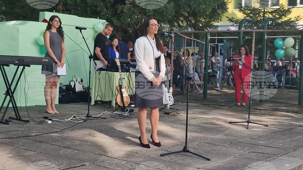 Търговище – Първо Средно училище „Свети Седмочисленици“ – нова учебна година – откриване