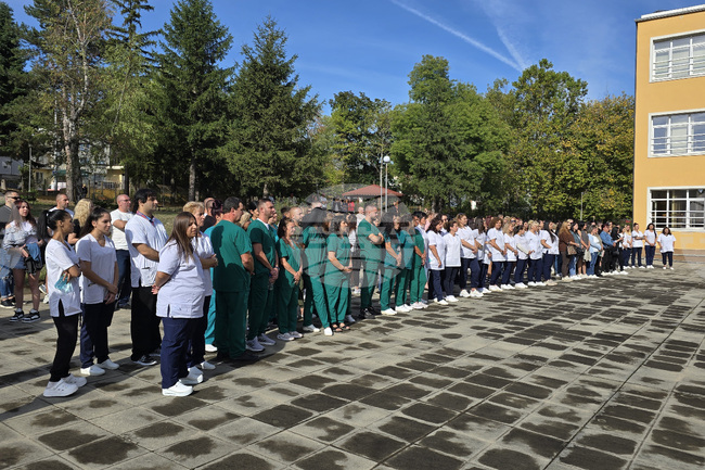 Над 450 студенти посрещна врачанският филиал на Медицински университет - София
